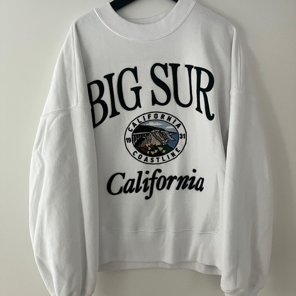 Abercrombie & Fitch Tops - Abercrombie M soft AF White Big Sur California women’s Sweater - GUC